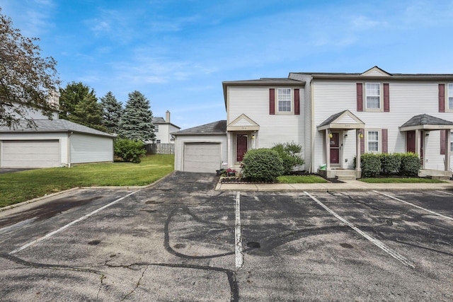 224 Macandrews Way Unit 60A, Blacklick, OH 43004 - view of front of home featuring uncovered parking and a front yard