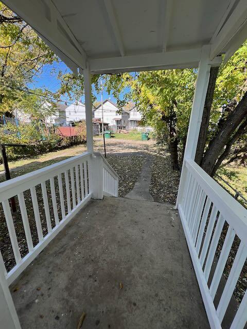 1514-1516 E 26th Ave, Columbus, OH 43211 - view of porch
