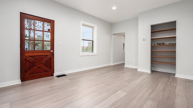 215 S Market St, Somerset, OH 43783 - entryway featuring light wood-type flooring and recessed lighting