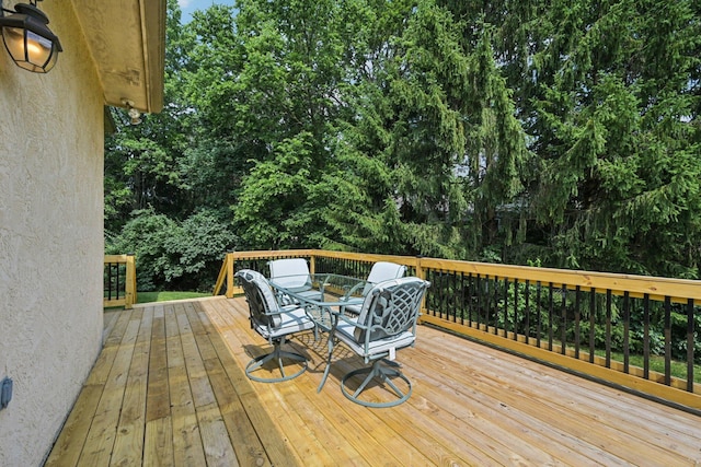 1318 Retreat Ln, New Albany, OH 43054 - wooden deck featuring outdoor dining area