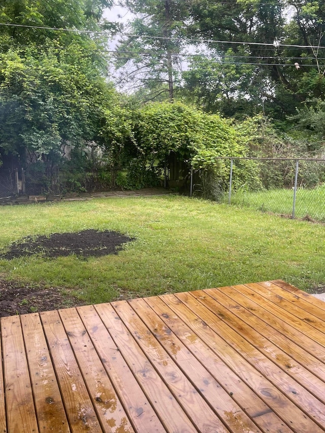 3107 Huntington Dr, Columbus, OH 43207 - view of deck