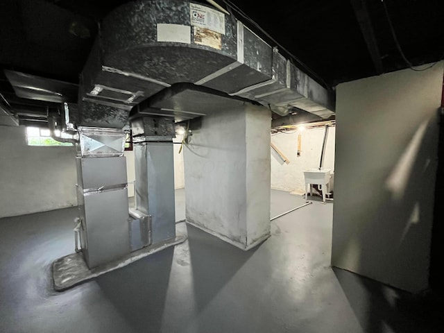 1015 Fairwood Ave, Columbus, OH 43206 - basement with heating unit
