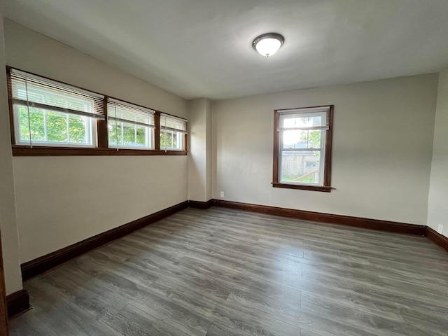 1015 Fairwood Ave, Columbus, OH 43206 - unfurnished room with wood finished floors and baseboards