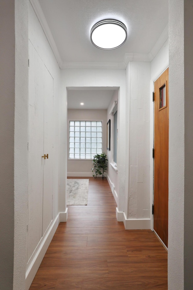 595 Brookside Dr, Columbus, OH 43209 - hall with wood finished floors and crown molding