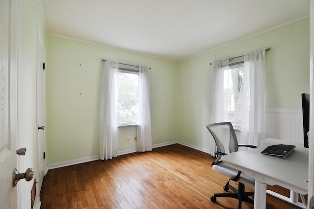 595 Brookside Dr, Columbus, OH 43209 - office space featuring crown molding and hardwood / wood-style floors