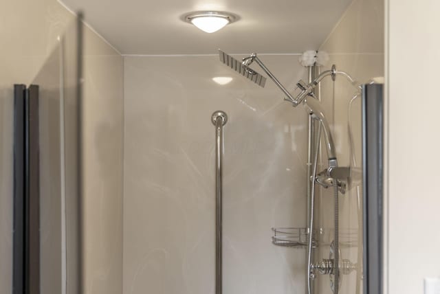 4289 Shelbourne Ln, Columbus, OH 43220 - detailed view
