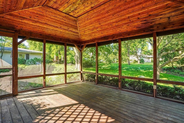 4289 Shelbourne Ln, Columbus, OH 43220 - unfurnished sunroom with lofted ceiling