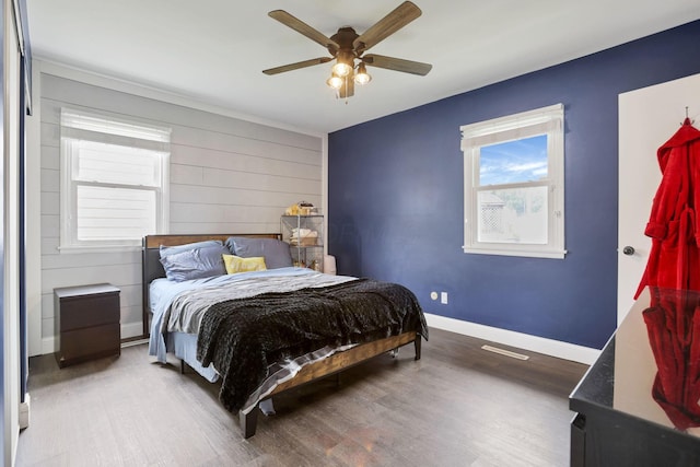 372 Sturbridge Rd, Columbus, OH 43228 - bedroom with wood finished floors and ceiling fan