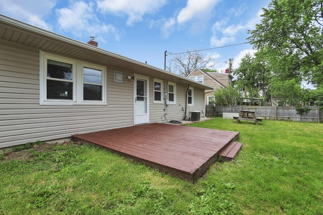 372 Sturbridge Rd, Columbus, OH 43228 - view of wooden terrace