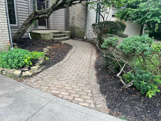 471 Old Mill Dr, Columbus, OH 43230 - view of yard