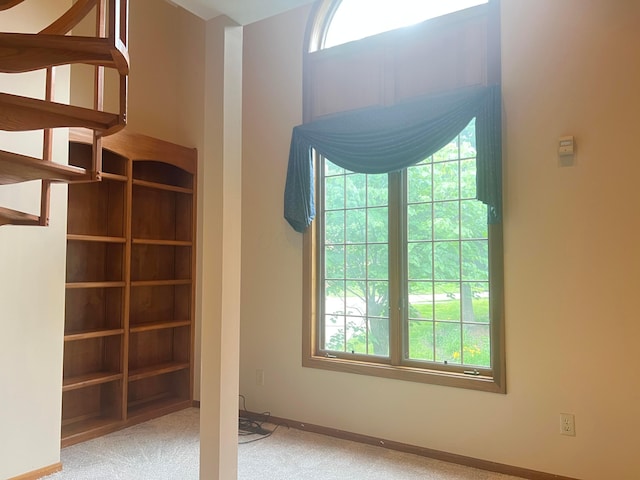 471 Old Mill Dr, Columbus, OH 43230 - interior space featuring plenty of natural light and carpet