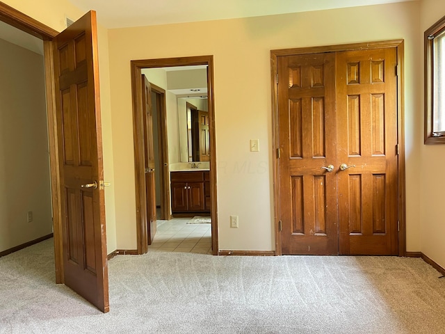 471 Old Mill Dr, Columbus, OH 43230 - unfurnished bedroom featuring light colored carpet and connected bathroom