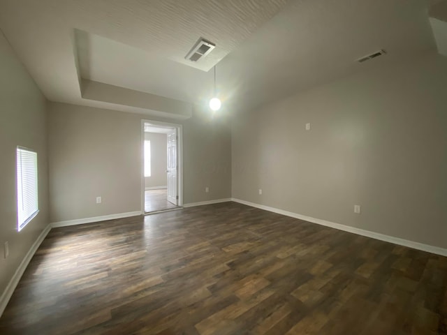 128 S Princeton Ave, Columbus, OH 43222 - empty room with dark wood-style flooring