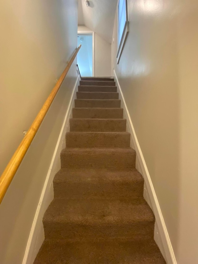 128 S Princeton Ave, Columbus, OH 43222 - stairs with carpet flooring and vaulted ceiling