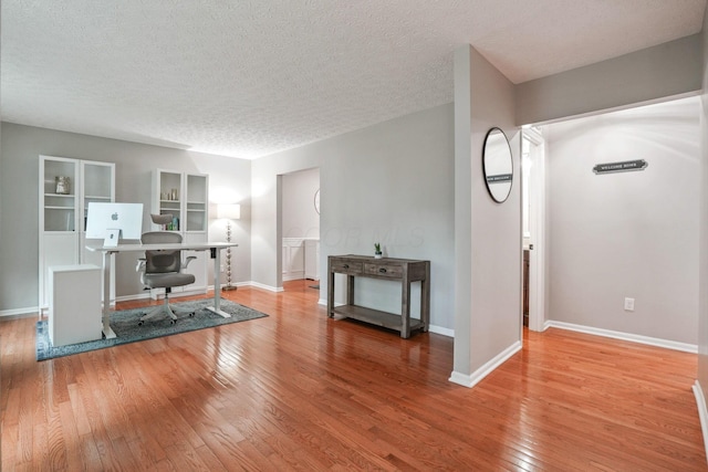 712 Suntree Dr, Westerville, OH 43081 - office with wood finished floors and a textured ceiling