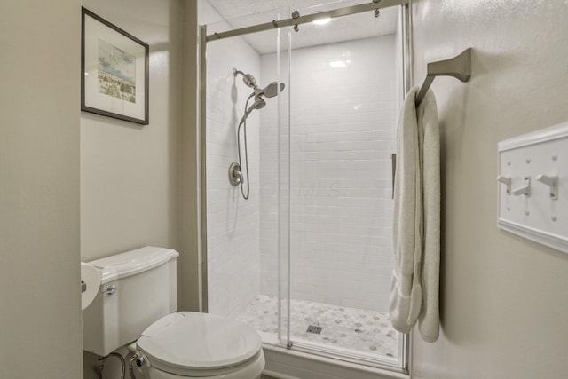 712 Suntree Dr, Westerville, OH 43081 - full bathroom with toilet and a stall shower