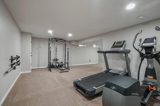 712 Suntree Dr, Westerville, OH 43081 - workout area featuring recessed lighting and carpet