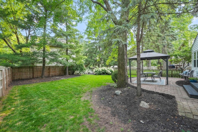 712 Suntree Dr, Westerville, OH 43081 - fenced backyard with a gazebo and a patio