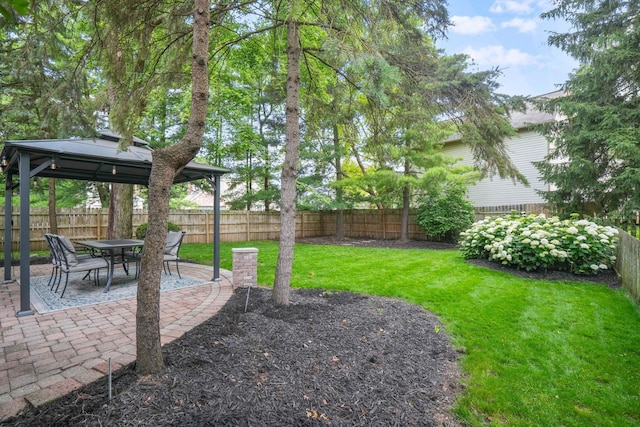 712 Suntree Dr, Westerville, OH 43081 - fenced backyard with a gazebo and a patio