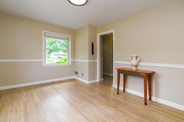 2006 Kentwell Rd, Upper Arlington, OH 43221 - spare room featuring light wood finished floors and baseboards