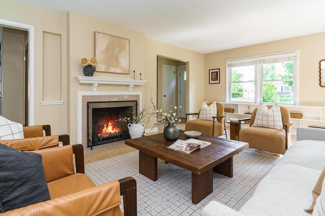 2006 Kentwell Rd, Upper Arlington, OH 43221 - living area featuring a tile fireplace