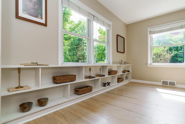 2006 Kentwell Rd, Upper Arlington, OH 43221 - detailed view of wood finished floors and baseboards