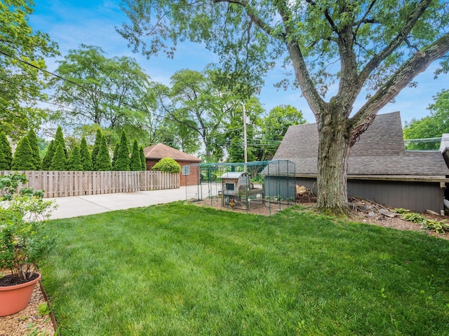 2629 E Broad St, Columbus, OH 43209 - view of yard