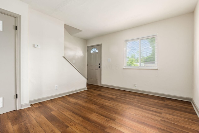 437-441 S Glenwood Ave, Columbus, OH 43223 - entryway with hardwood / wood-style floors