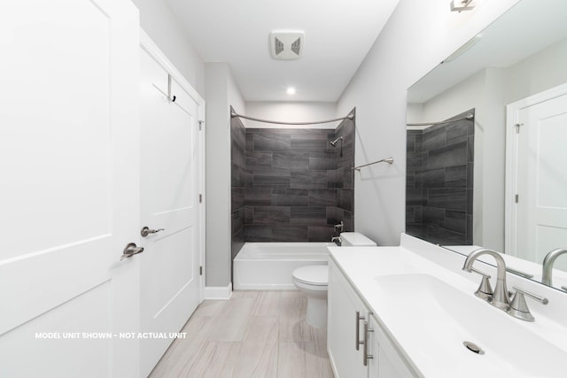 5177 Highpointe Lakes Dr Unit 9102, Westerville, OH 43081 - full bath with vanity, shower / bath combination, and recessed lighting