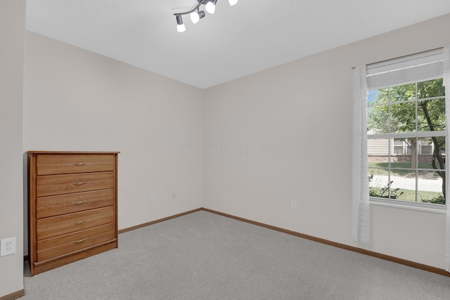 595 Piney Glen Dr, Columbus, OH 43230 - unfurnished room featuring carpet flooring and baseboards