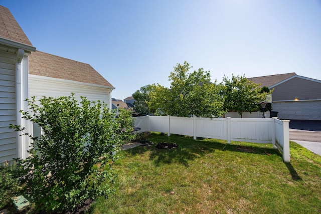 5654 Caledonia Dr, Westerville, OH 43081 - view of yard