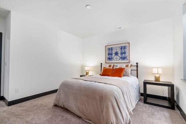 954 Hudson Xing, Columbus, OH 43212 - carpeted bedroom with baseboards