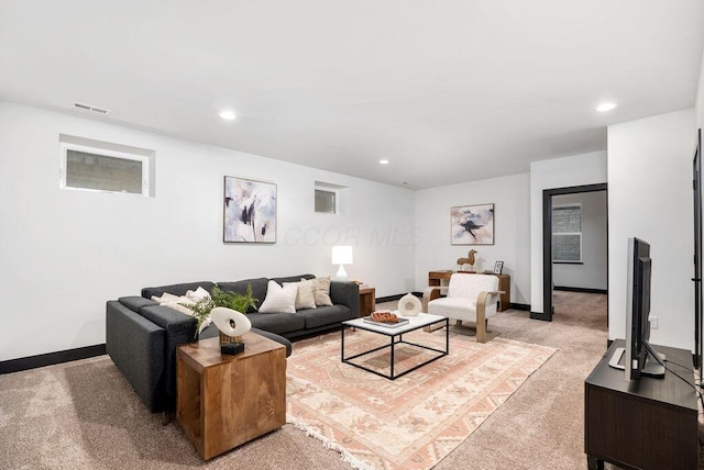 954 Hudson Xing, Columbus, OH 43212 - living room with light carpet and recessed lighting