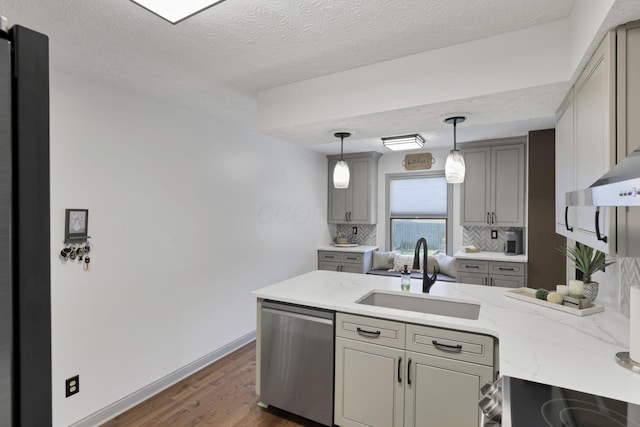 215 Barb Ct, Heath, OH 43056 - kitchen featuring stainless steel dishwasher, gray cabinetry, backsplash, dark wood finished floors, and a textured ceiling