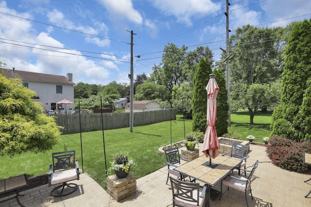 215 Barb Ct, Heath, OH 43056 - view of patio / terrace with outdoor dining area