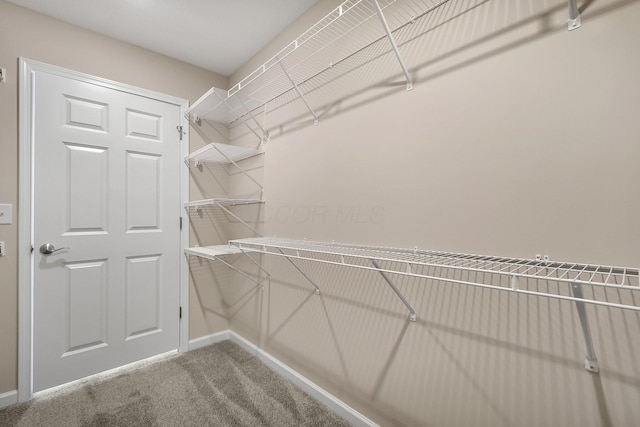 752 Whitetail Lp, Newark, OH 43055 - spacious closet featuring carpet flooring