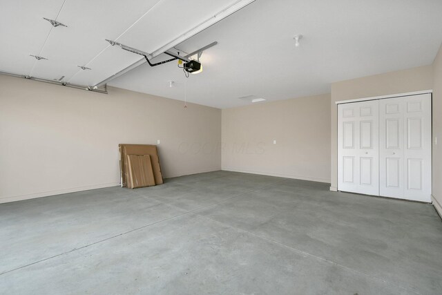 752 Whitetail Lp, Newark, OH 43055 - garage with a garage door opener