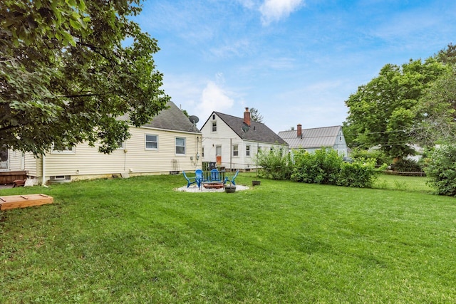 794 E Brighton Rd, Columbus, OH 43224 - view of yard with a fire pit