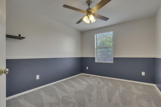 2375 Oakthorpe Dr, Hilliard, OH 43026 - spare room with a textured ceiling, a ceiling fan, and carpet floors
