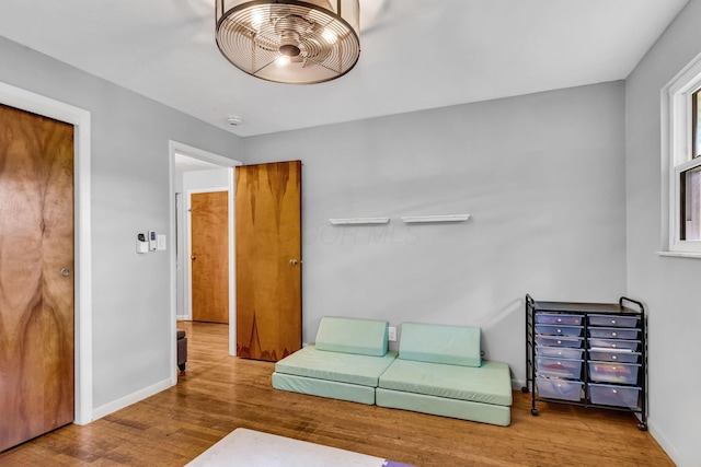 890 Elm Dr, Columbus, OH 43235 - living area featuring wood finished floors and baseboards