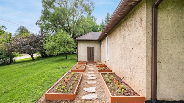 2830 Silver St, Granville, OH 43023 - view of grassy yard featuring a vegetable garden
