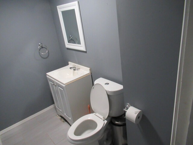1881 Brimfield Rd, Columbus, OH 43229 - bathroom featuring toilet and vanity
