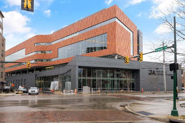 3287 Leighton Rd, Columbus, OH 43221 - view of building exterior