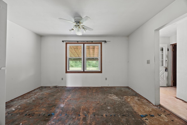 1716 Homer Rd NW, Utica, OH 43080 - unfurnished room featuring a ceiling fan