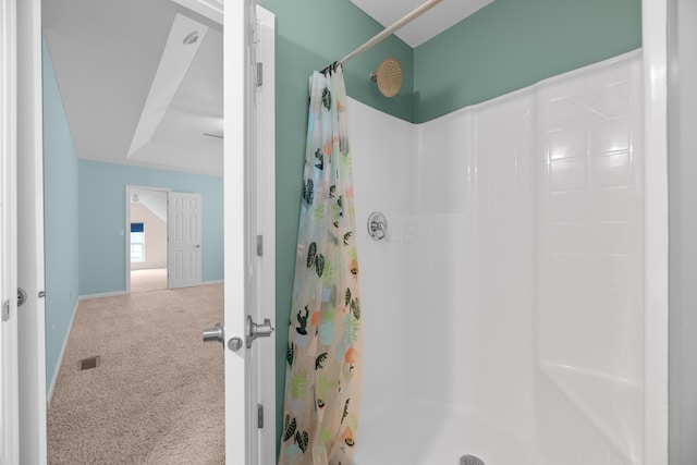 8101 Orange Station Loop, Lewis Center, OH 43035 - bathroom with curtained shower and baseboards