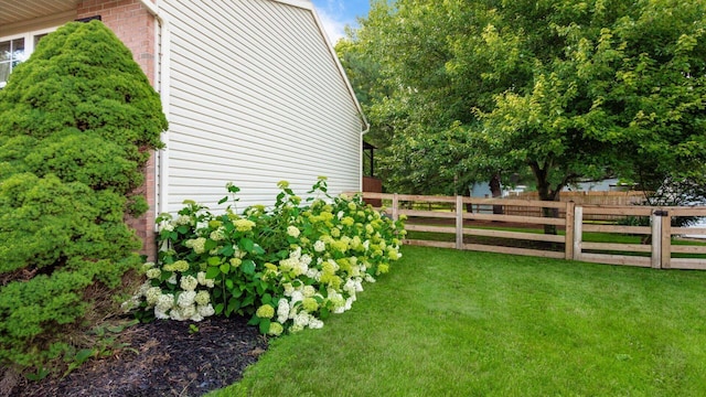 637 Livingston Ct, Heath, OH 43056 - view of yard