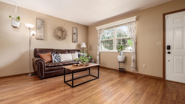 637 Livingston Ct, Heath, OH 43056 - living room featuring light wood-style flooring