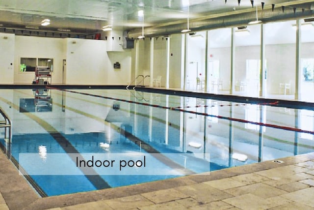 2499 Apple Valley Dr, Howard, OH 43028 - view of swimming pool