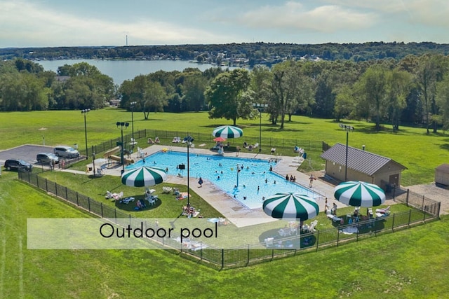 2499 Apple Valley Dr, Howard, OH 43028 - community pool with a water view