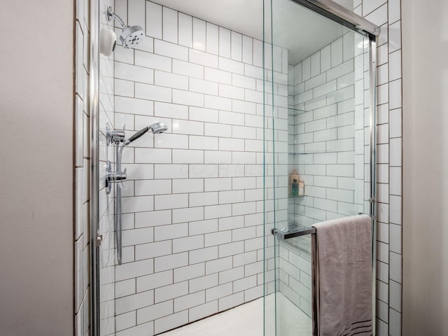 1243 Harrison Ave, Columbus, OH 43201 - bathroom with a shower stall
